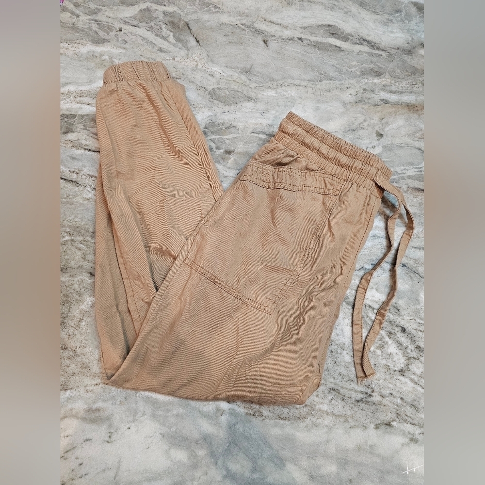 LOFT Outlet Tan Jogger Pants Women’s XS Elastic Waist Pocket Casual TravelLOFT